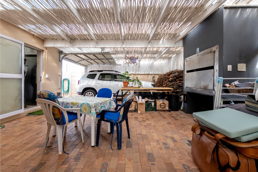 3 Bedroom Property for Sale in Laaiplek Western Cape